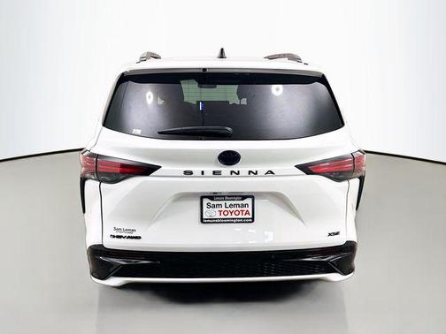 2025 Toyota Sienna XSE 7 Passenger