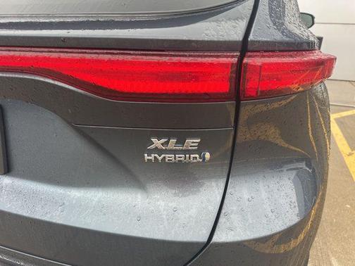 2022 Toyota Venza XLE
