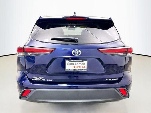 2025 Toyota Highlander XLE