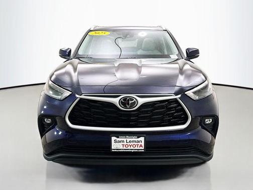 2025 Toyota Highlander XLE