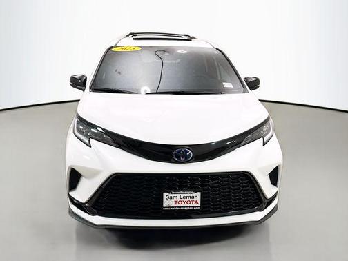 Ice Cap 2025 Toyota Sienna XSE 7 Passenger