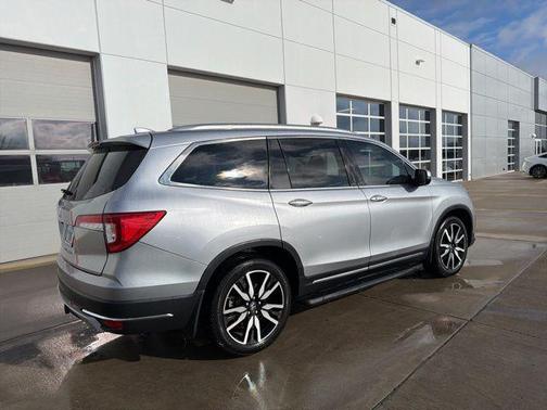 2020 Honda Pilot Touring 8-Passenger