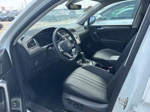 2024 Volkswagen Tiguan 2.0T SE 4MOTION