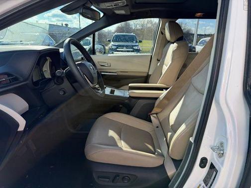 2024 Toyota Sienna Limited