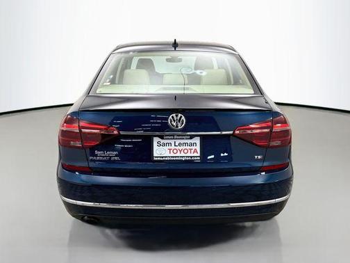 Tourmaline Blue Metallic 2018 Volkswagen Passat 2.0T SEL Premium