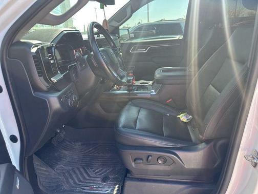 Summit White 2022 Chevrolet Silverado 1500 LT Trail Boss