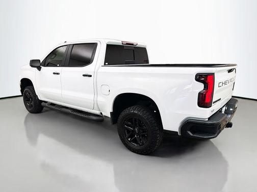 Summit White 2022 Chevrolet Silverado 1500 LT Trail Boss