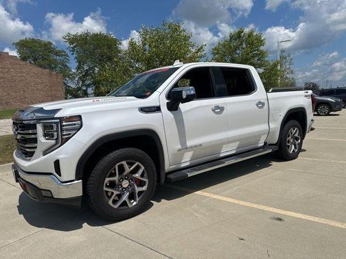 2024 GMC Sierra 1500 SLT