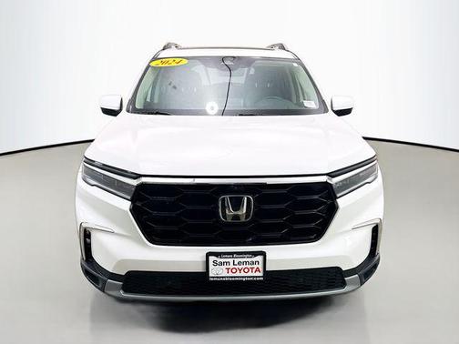 Platinum White Pearl 2024 Honda Pilot Elite