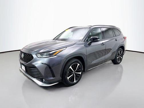 2022 Toyota Highlander XSE