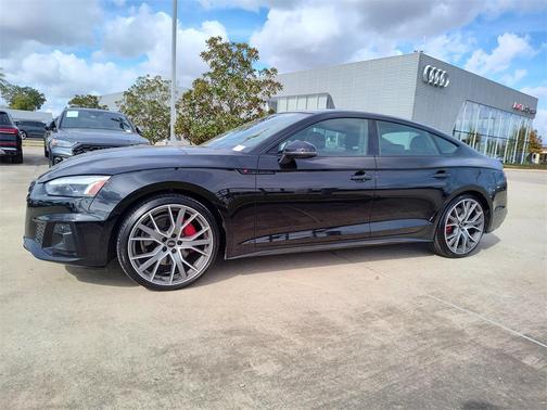 2025 Audi A5 Sportback Premium Plus 45 TFSI S line quattro S tronic