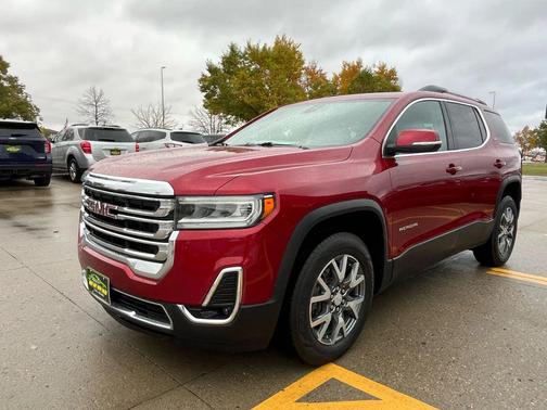 2023 GMC Acadia AWD SLT