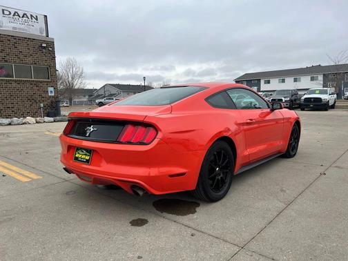 2015 Ford Mustang V6