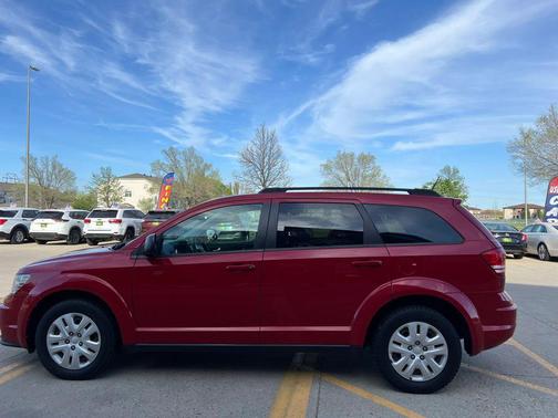 Redline 2 Coat Pearl 2018 Dodge Journey SE