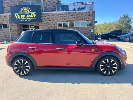2017 MINI Hardtop Cooper