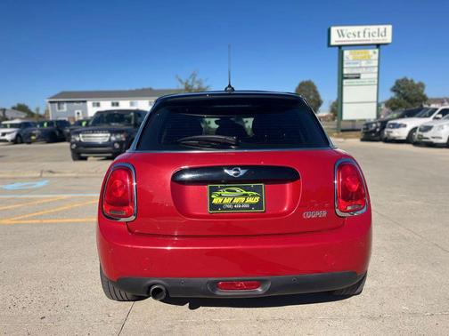 2017 MINI Hardtop Cooper