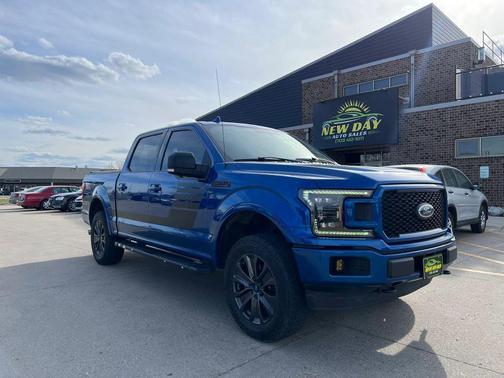Blue 2018 Ford F-150 XLT