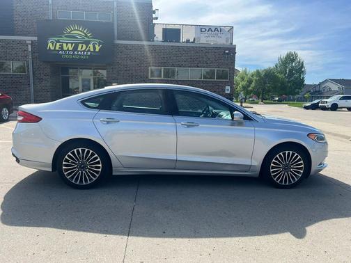 Ingot Silver 2017 Ford Fusion SE