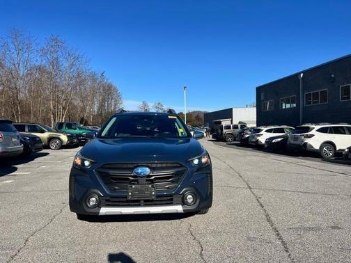 2023 Subaru Outback Touring