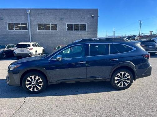 2023 Subaru Outback Touring