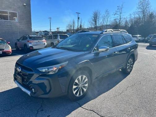2023 Subaru Outback Touring