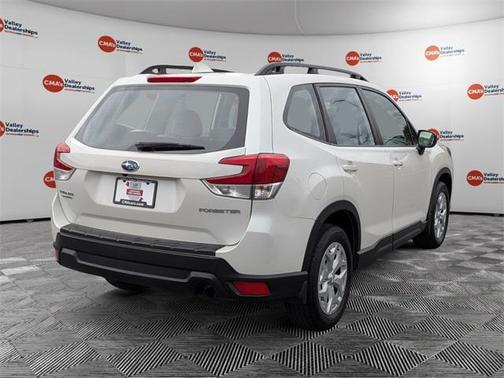 2022 Subaru Forester Base (CVT)