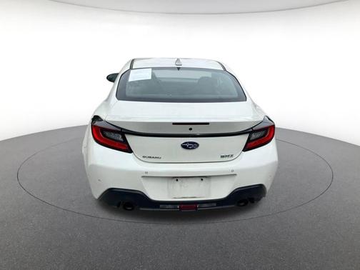 Crystal White Pearl 2023 Subaru BRZ Limited