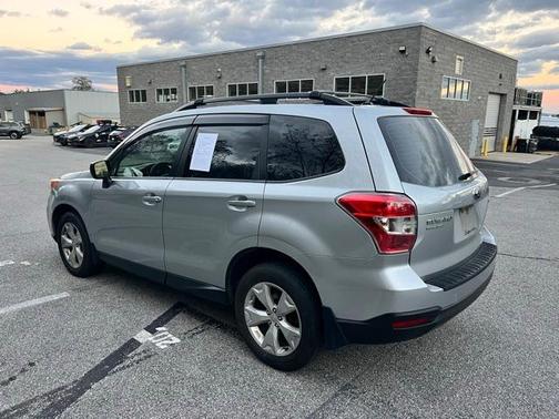 2015 Subaru Forester 2.5i