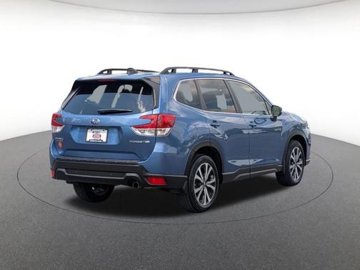 Horizon Blue Pearl 2024 Subaru Forester Limited