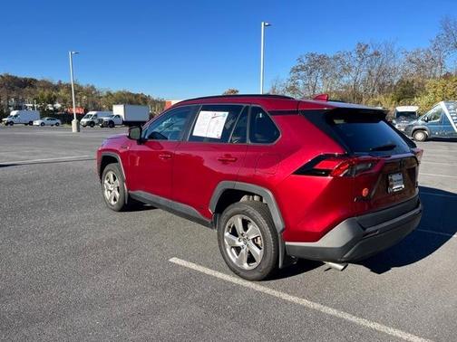 2021 Toyota RAV4 Hybrid XLE Premium