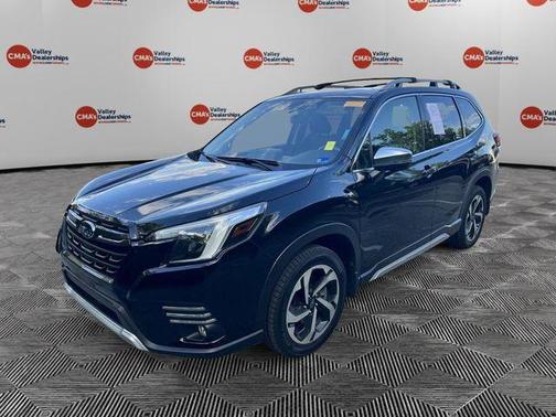 Crystal Black Silica 2022 Subaru Forester Touring