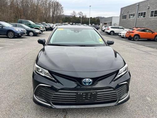 2021 Toyota Camry Hybrid LE