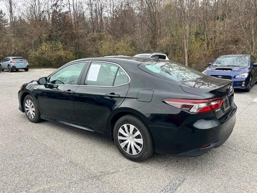 2021 Toyota Camry Hybrid LE