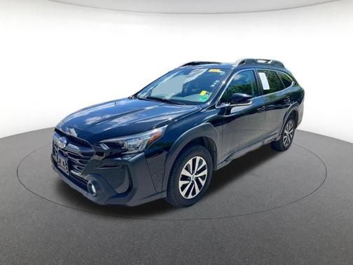 Crystal Black Silica 2024 Subaru Outback Premium