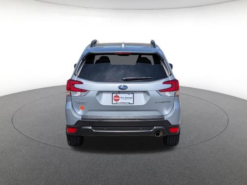 Ice Silver Metallic 2022 Subaru Forester Limited