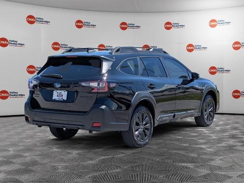 Crystal Black Silica 2025 Subaru Outback Onyx Edition XT