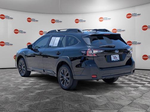 Crystal Black Silica 2025 Subaru Outback Onyx Edition XT