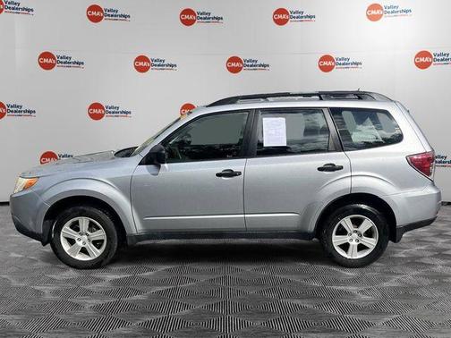 Ice Silver Metallic 2013 Subaru Forester 2.5X