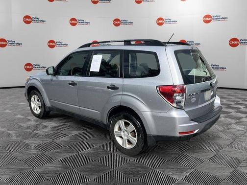 Ice Silver Metallic 2013 Subaru Forester 2.5X