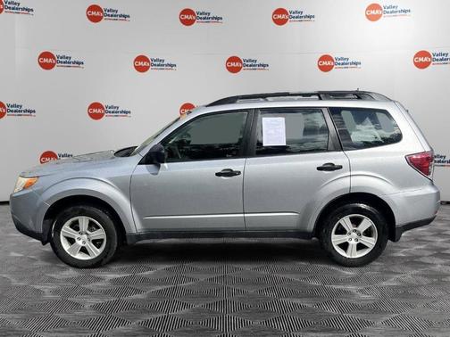 Ice Silver Metallic 2013 Subaru Forester 2.5X