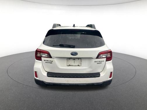 White 2017 Subaru Outback 3.6R Limited
