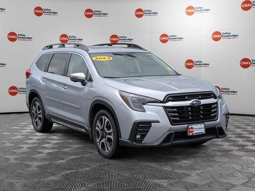 Ice Silver Metallic 2023 Subaru Ascent Limited 7-Passenger
