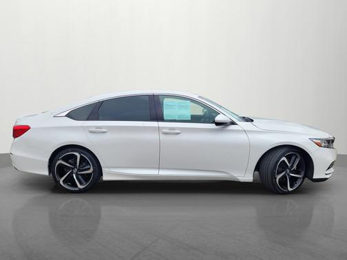 2020 Honda Accord 