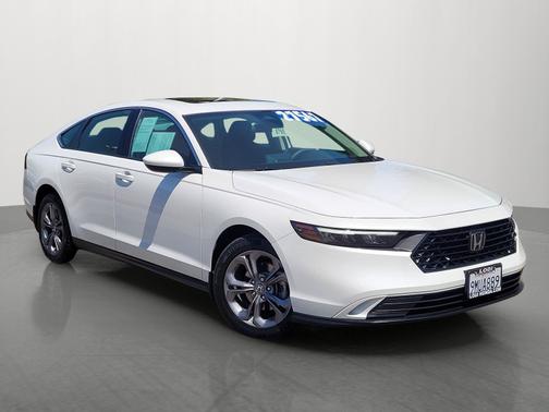Platinum White Pearl 2024 Honda Accord