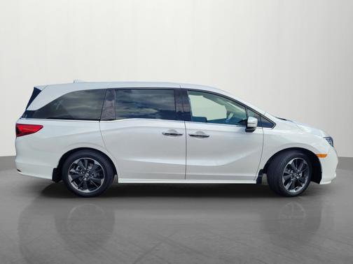 2023 Honda Odyssey 