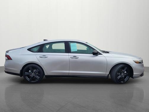 2024 Honda Accord Hybrid 