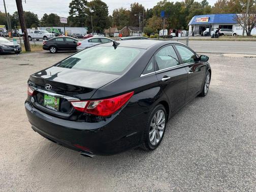 2011 Hyundai SONATA SE