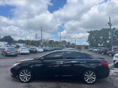 2013 Hyundai SONATA SE