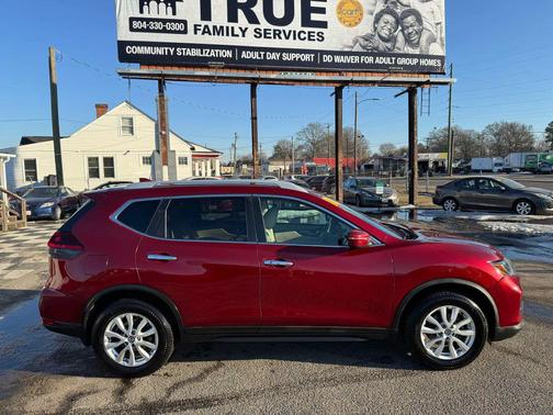 2018 Nissan Rogue SV