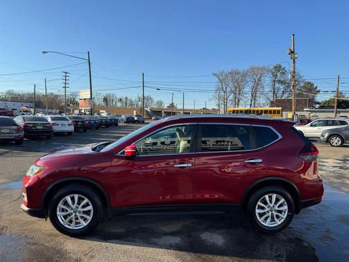 2018 Nissan Rogue SV